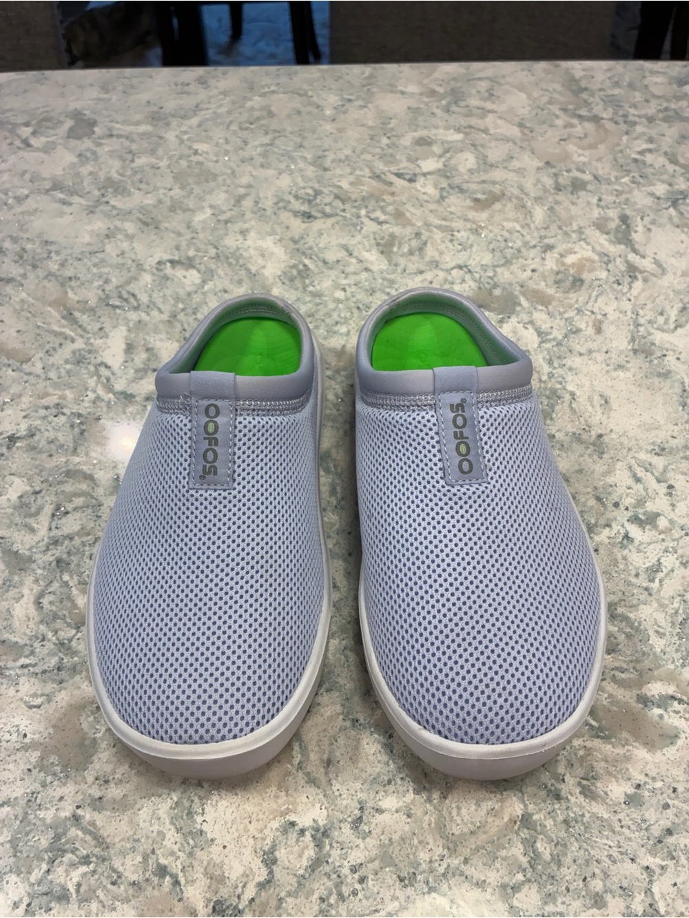 OOFOS Lavender Mesh Slip-On Clog with Bright Green Insole - Picture 4 of 6